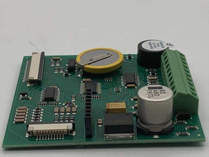 6 Layer 2 Oz Prototype PCB Assembly Black Soldmask White Silkscreen Green Surface 4